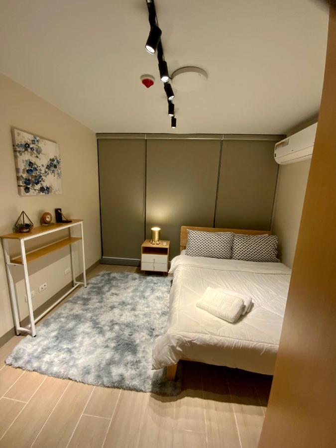 Classy 2Br Suite At Eastwood City With Pool And City Skyline View Manila Exterior photo