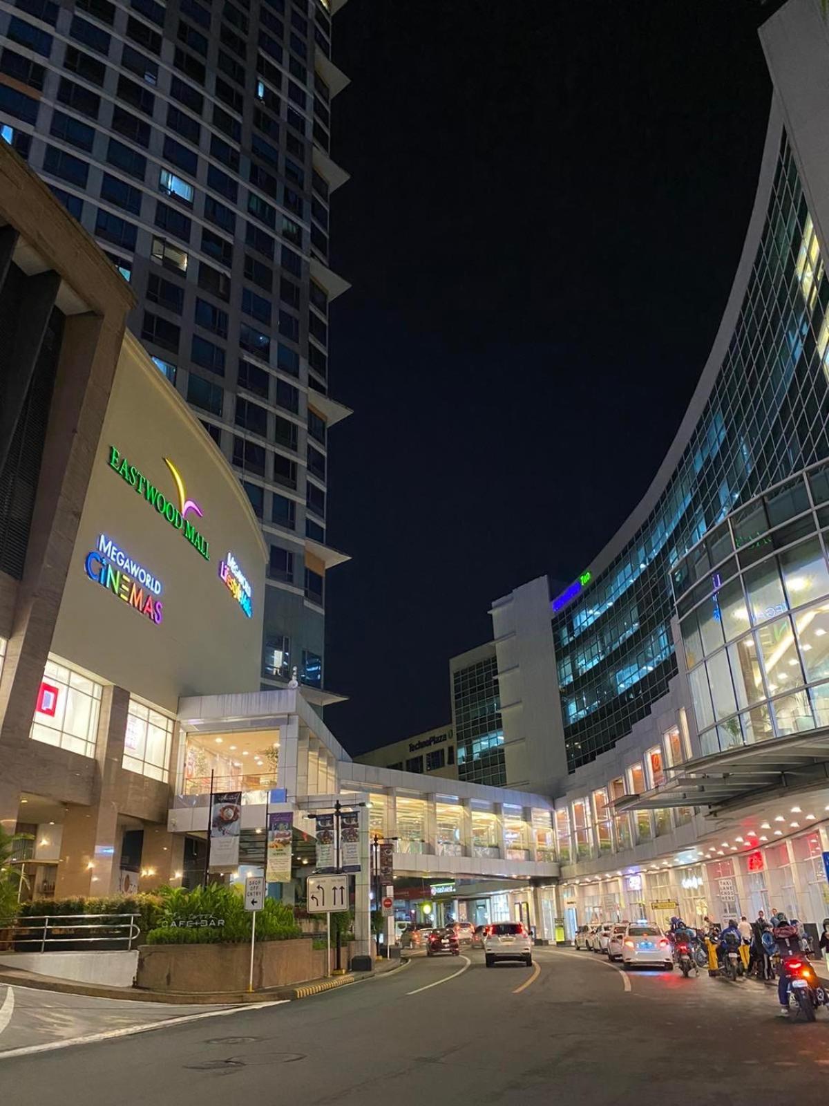 Classy 2Br Suite At Eastwood City With Pool And City Skyline View Manila Exterior photo